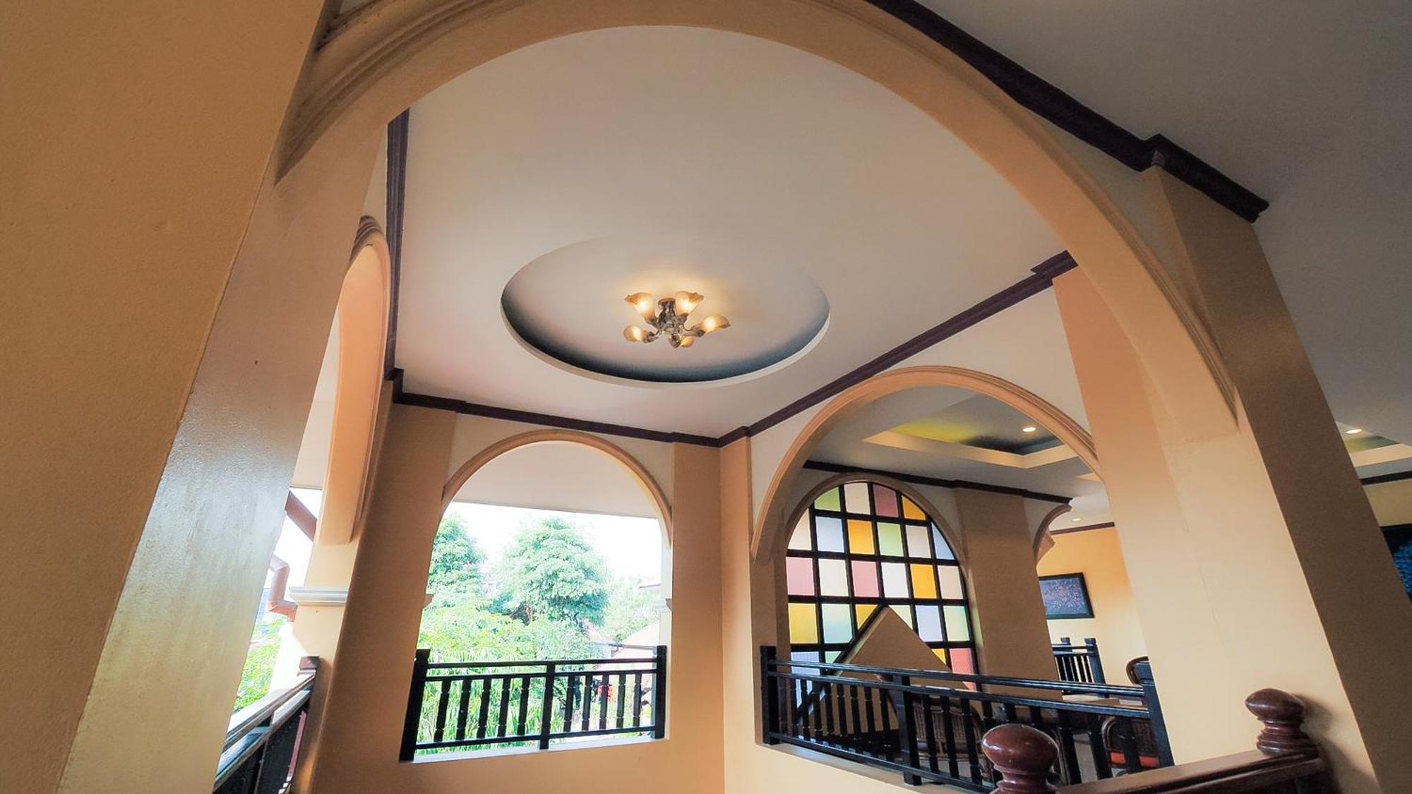 Siam Avari Hotel, 清莱 外观 照片