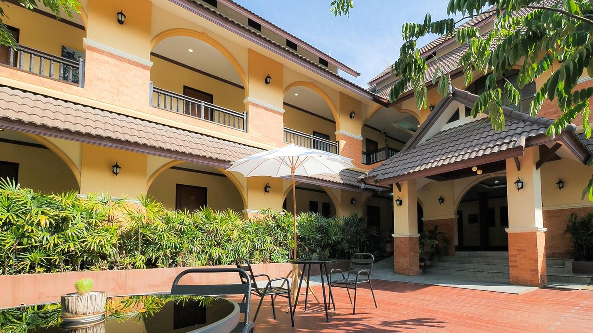 Siam Avari Hotel, 清莱 外观 照片